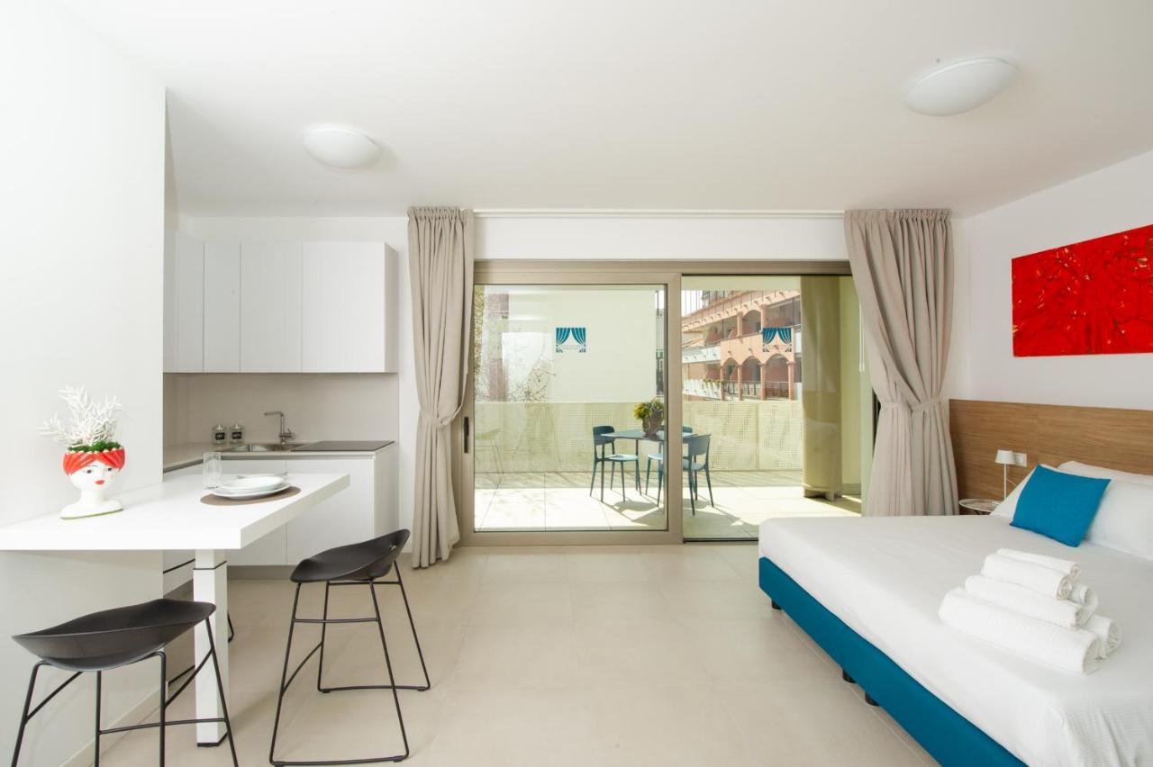 Ariston Teatro Luxury Aparthotel Grado Exteriör bild