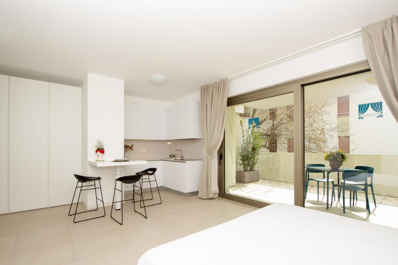 Ariston Teatro Luxury Aparthotel Grado Exteriör bild