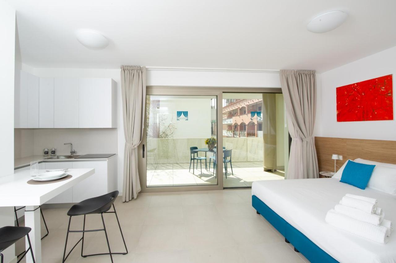 Ariston Teatro Luxury Aparthotel Grado Exteriör bild